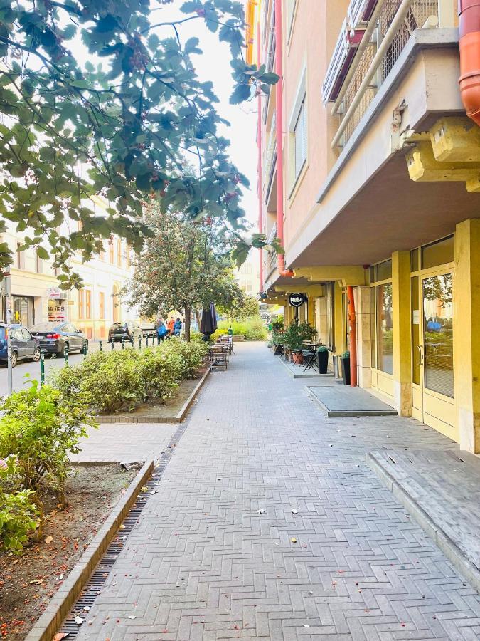 Peony Hollo Apartment - Free Garage Under The House Budapest Exterior foto